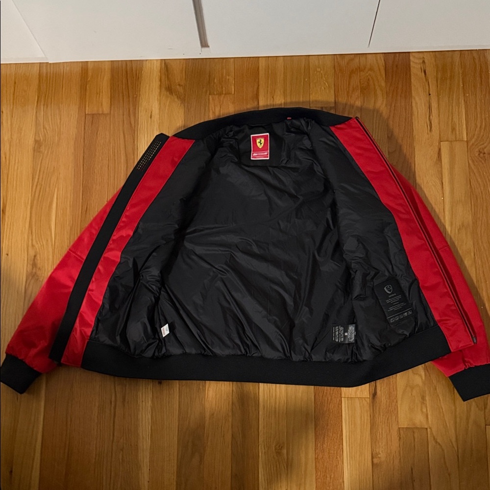 Ferrari Scuderia Official Red Bomber Jacket - Picture 2 of 8